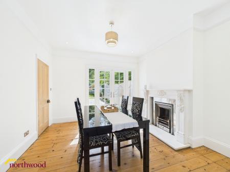 3 bedroom Terraced House to let in Fairview, Banbury, OX16