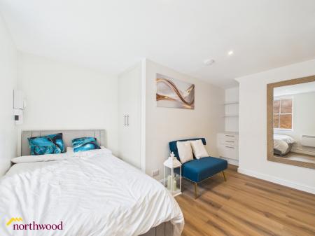 1 bedroom Studio flat to let in George Street, Banbury, OX16