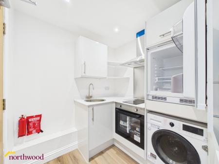 1 bedroom Studio flat to let in George Street, Banbury, OX16