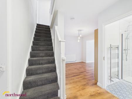 3 bedroom Semi-detached house for sale in Sinclair Avenue, Banbury, OX16