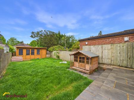 3 bedroom Semi-detached house for sale in Sinclair Avenue, Banbury, OX16