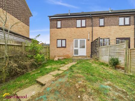 3 bedroom Semi-detached house to let in Syringa Walk, Banbury, OX16