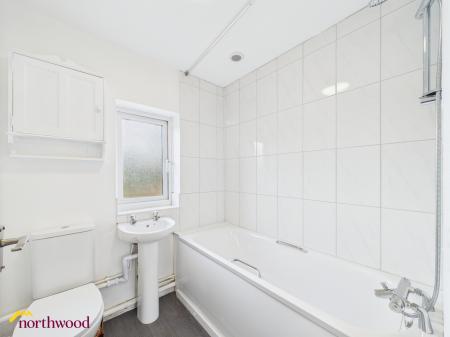3 bedroom Semi-detached house to let in Syringa Walk, Banbury, OX16