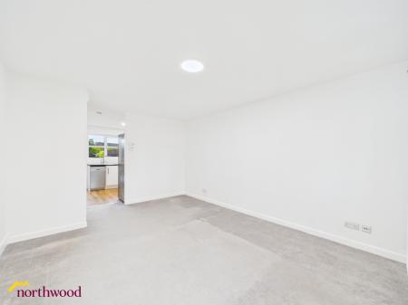 2 bedroom Terraced House to let in Amberley Court, Banbury, OX16