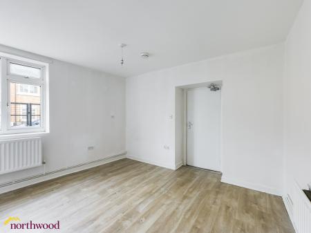 1 bedroom Flat to let in South Street, Banbury, OX16