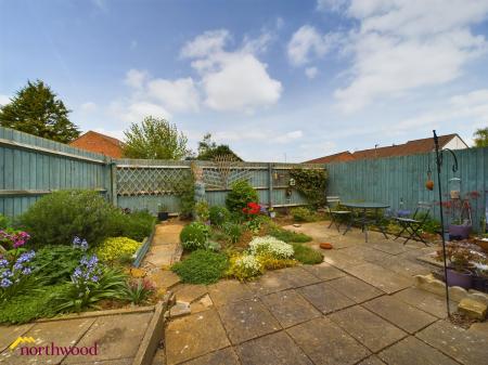 1 bedroom Terraced House to let in Glyndebourne Gardens, Banbury, OX16