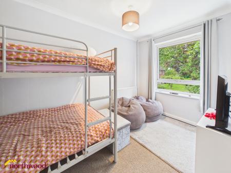 3 bedroom Terraced House for sale in Sussex Drive, Banbury, OX16