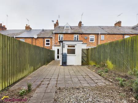 4 bedroom Terraced House to let in Causeway, Banbury, OX16
