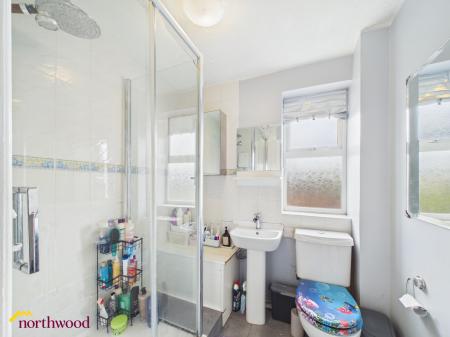 3 bedroom Terraced House for sale in Hearthway, Banbury, OX16