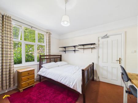 1 bedroom House share to let in Easington Road, Banbury, OX16