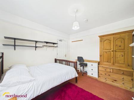 1 bedroom House share to let in Easington Road, Banbury, OX16