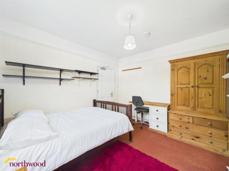 1 bedroom House share to let in Easington Road, Banbury, OX16