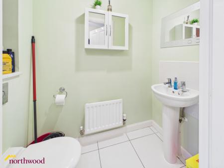 3 bedroom Semi-detached house to let in Swift Drive, Bodicote, OX15