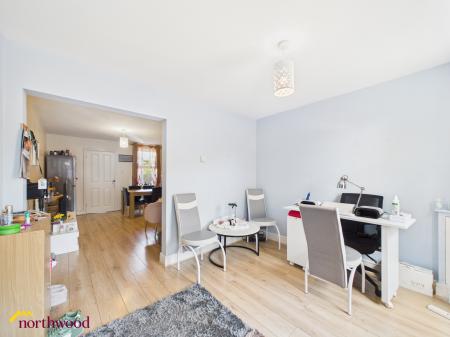 3 bedroom Terraced House to let in Avenue Road, Banbury, OX16