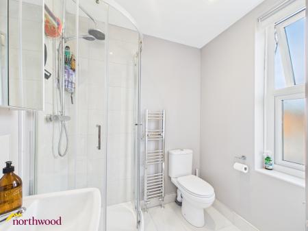 1 bedroom Flat to let in Broughton Road, Banbury, OX16
