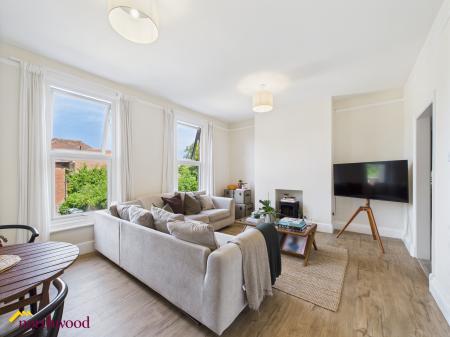 1 bedroom Flat to let in Broughton Road, Banbury, OX16