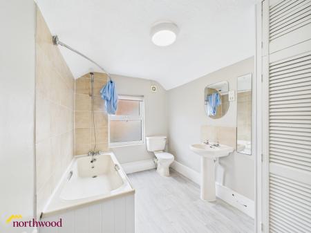 2 bedroom End of terrace house to let in Newland Place, Banbury, OX16