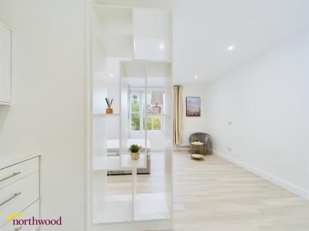 1 bedroom Studio flat to let in Flat 2, 19B Bridge Street Banbury