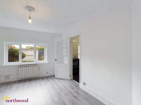 3 bedroom Terraced House to let in Howard Road, Banbury, OX16