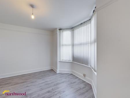 3 bedroom Terraced House to let in Howard Road, Banbury, OX16
