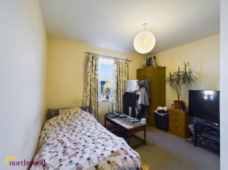 2 bedroom Flat to let in Verney Road, Banbury, OX16