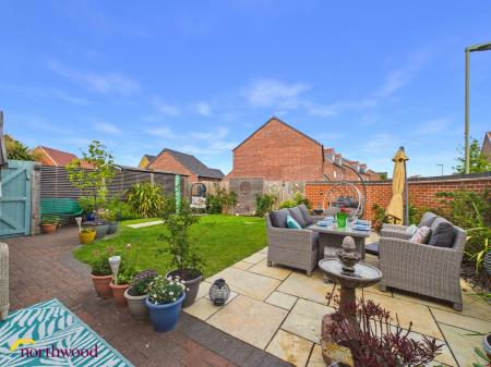 3 bedroom Detached house for sale in Yarrow Road, Bodicote, OX15