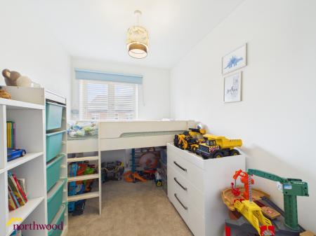 3 bedroom Semi-detached house for sale in Bennett Drive, Banbury, OX16