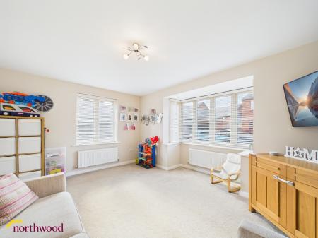 3 bedroom Semi-detached house for sale in Bennett Drive, Banbury, OX16