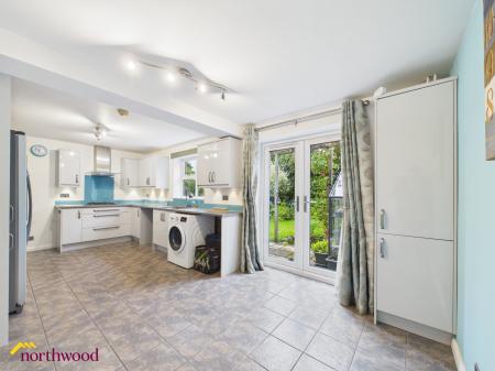 3 bedroom Semi-detached house for sale in Coopers Gate, Banbury, OX16