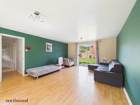 3 bedroom Terraced House to let in Stroud Close, Banbury, OX16