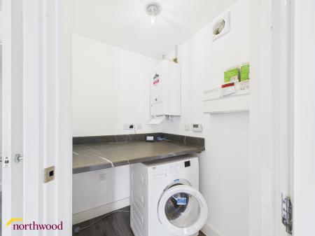 4 bedroom Detached house to let in Vernon Way, Banbury, OX16