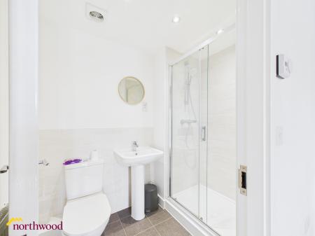 4 bedroom Detached house to let in Vernon Way, Banbury, OX16