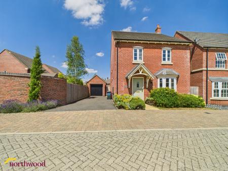 4 bedroom Detached house to let in Vernon Way, Banbury, OX16