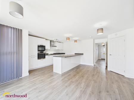4 bedroom Detached house to let in Vernon Way, Banbury, OX16