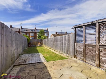 3 bedroom Terraced House for sale in Avenue Road, Banbury, OX16