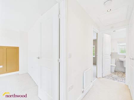 3 bedroom Semi-detached house for sale in Betts Close, Banbury, OX16