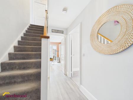 4 bedroom Detached house for sale in Bateman Close, Banbury, OX16