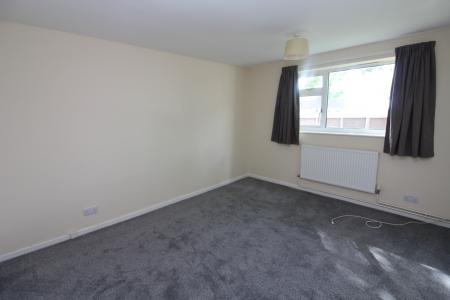 2 bedroom Flat to let in Cherwell Banks, Kings Sutton, OX17
