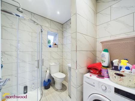 4 bedroom Semi-detached house to let in Pinhill Road, Banbury, OX16