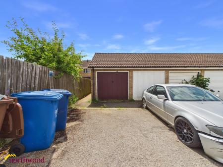 1 bedroom House for sale in Sussex Drive, Banbury, OX16