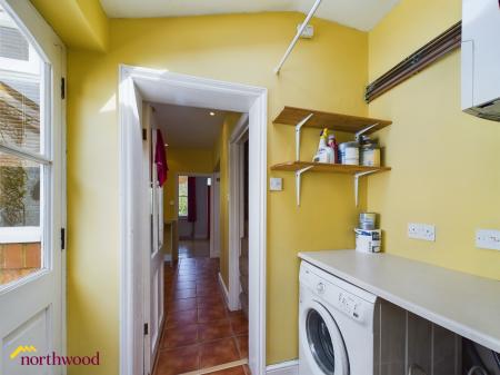 2 bedroom House to let in Broughton Road, Banbury, OX16
