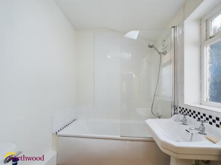 2 bedroom House to let in Broughton Road, Banbury, OX16