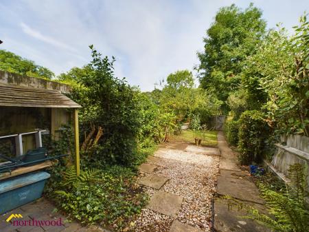 2 bedroom House to let in Broughton Road, Banbury, OX16
