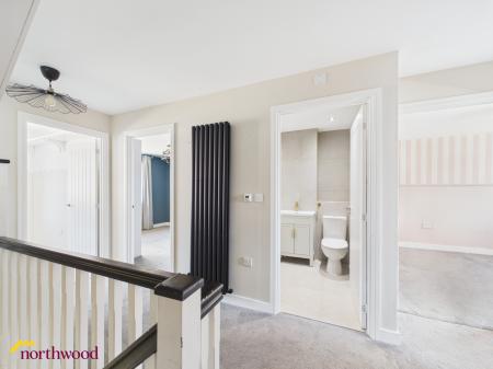 5 bedroom Detached house for sale in Digwood Road, Banbury, OX16