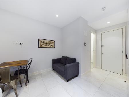 1 bedroom Studio flat to let in Horse Fair, Banbury, OX16