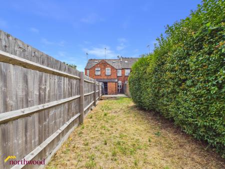 2 bedroom Terraced House for sale in Avenue Road, Banbury, OX16