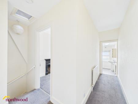 2 bedroom Terraced House for sale in Avenue Road, Banbury, OX16