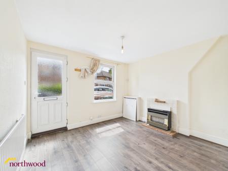 2 bedroom Terraced House for sale in Avenue Road, Banbury, OX16