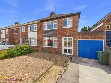 Hillview Crescent, Banbury, OX16