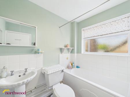 3 bedroom Semi-detached house for sale in Coppice Close, Banbury, OX16